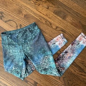 CALIA by Carrie Underwood Compression Leggings